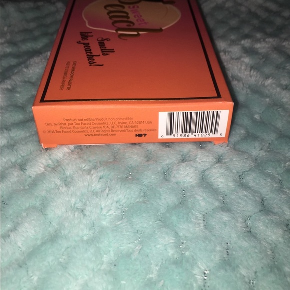 Too Faced Make Up Palette - Picture 7 of 7